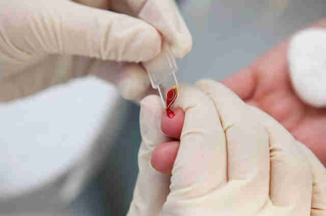 Один, два, три, четыре: влияет ли группа крови на склонность к болезням?