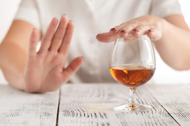 Бросай пить и богатей: 6 причин отказаться от алкоголя прямо сейчас