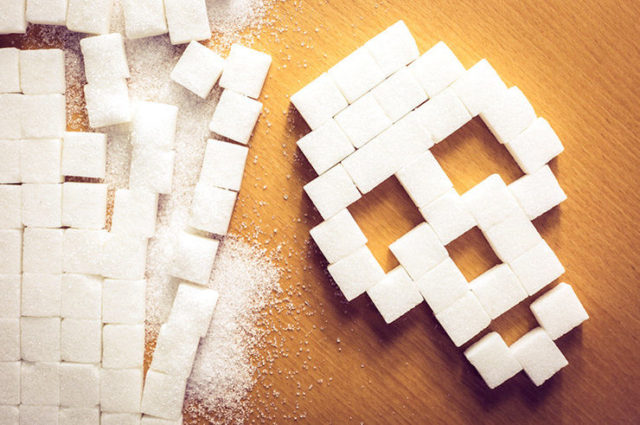 Лучше, чем сахар: 4 вкусные и полезные альтернативы «белой смерти»