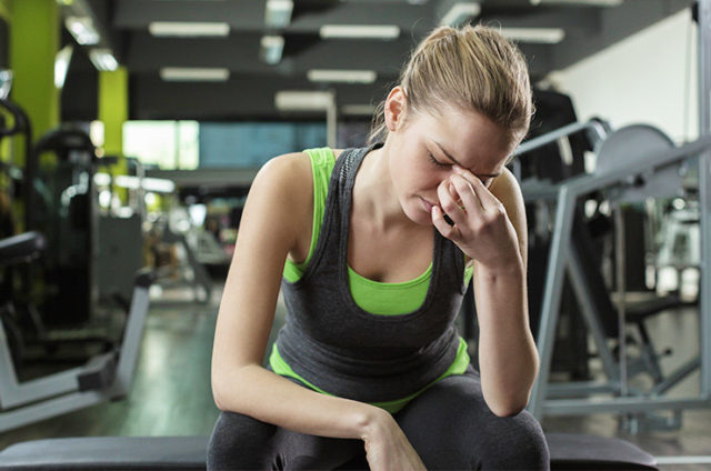 Спорт без боли: почему после тренировки болит голова и как этого избежать